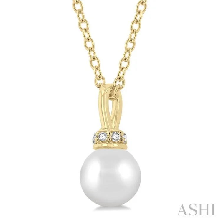 1/20 ctw Petite 6X6MM Cultured Pearl and Round Cut Diamond Crown Fashion Pendant With Chain in 10K Yellow Gold