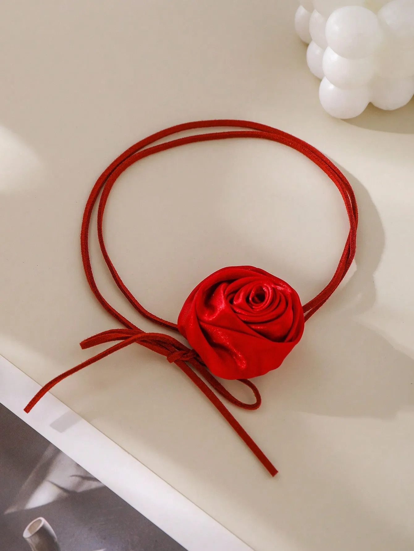 1pc Women's Elegant Fabric Flower Charm Necklace Satin Rose Choker Necklace