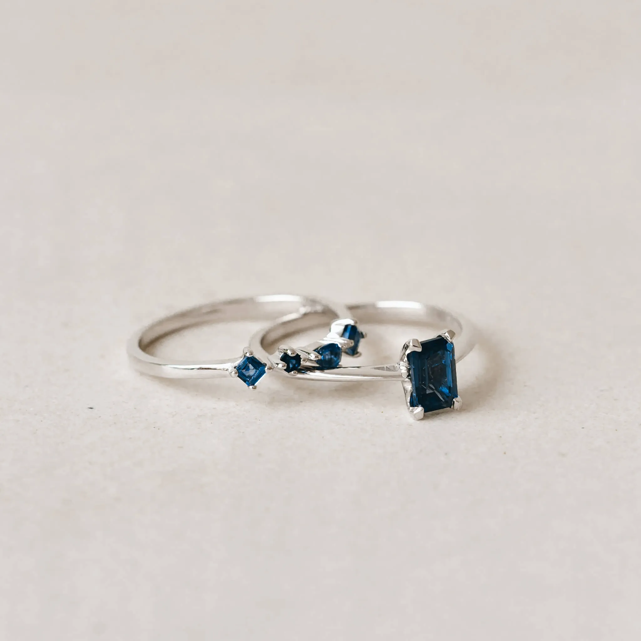 Baguette Ring London Blue Topaz Silver - Charlotte