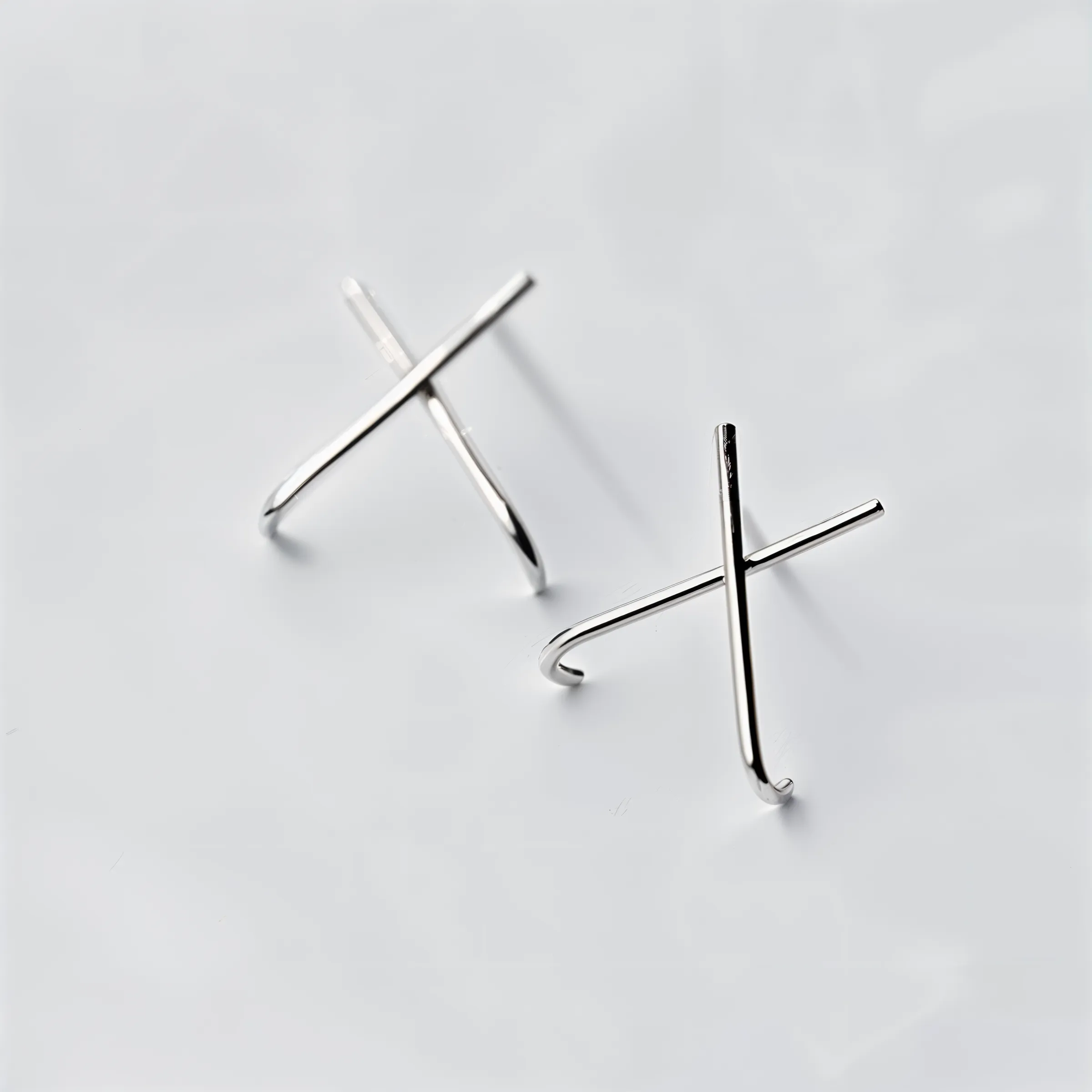 Crisscross Minimal Studs