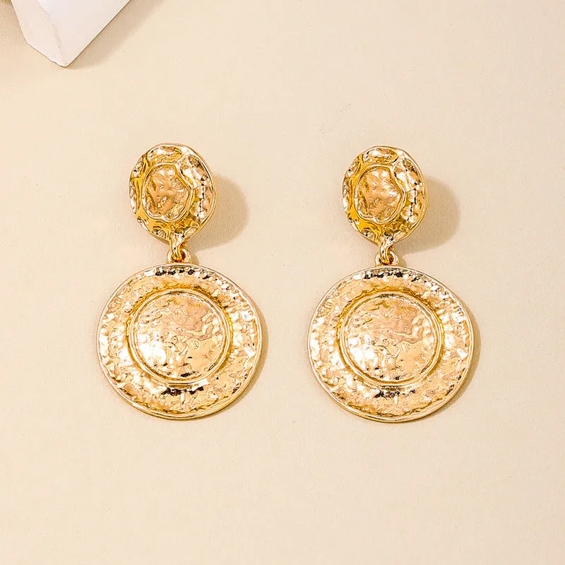 Elegant Golden Disc Earrings for Chic Women with a Touch of Vintage Glam