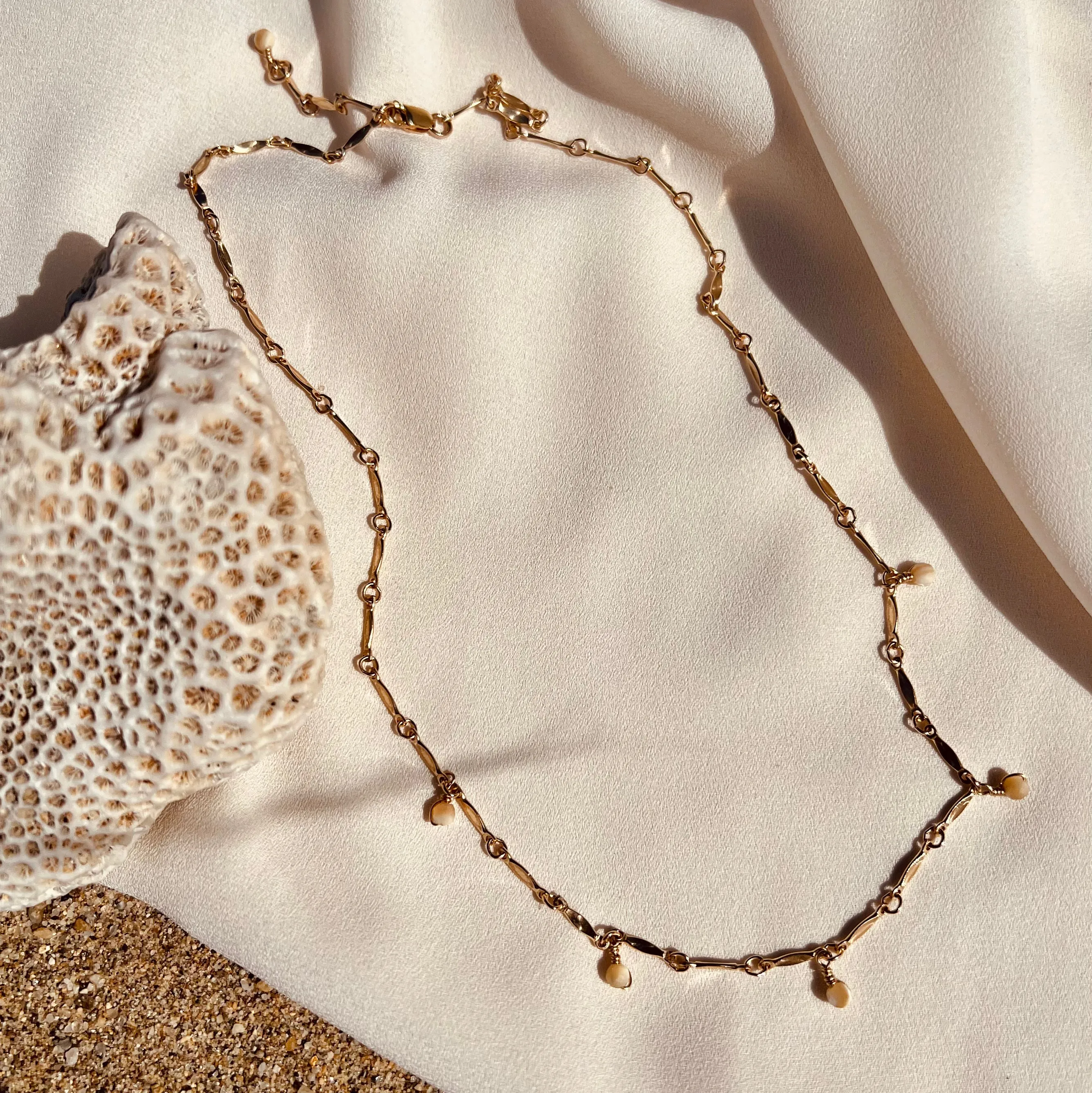 MANRESA NECKLACE