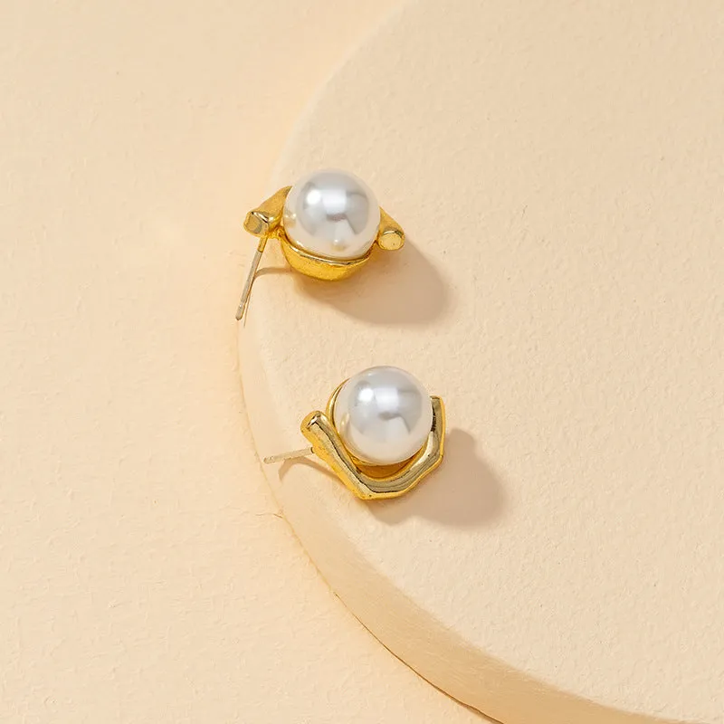 Pearl and Retro Earrings from Vienna Verve Collection