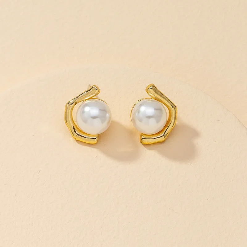 Pearl and Retro Earrings from Vienna Verve Collection