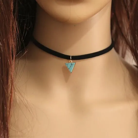 Punk Black Necklace Women Velvet Choker Necklaces & Pendants Statement With Triangle Faux Stone Collier Femme Jewelry Collares