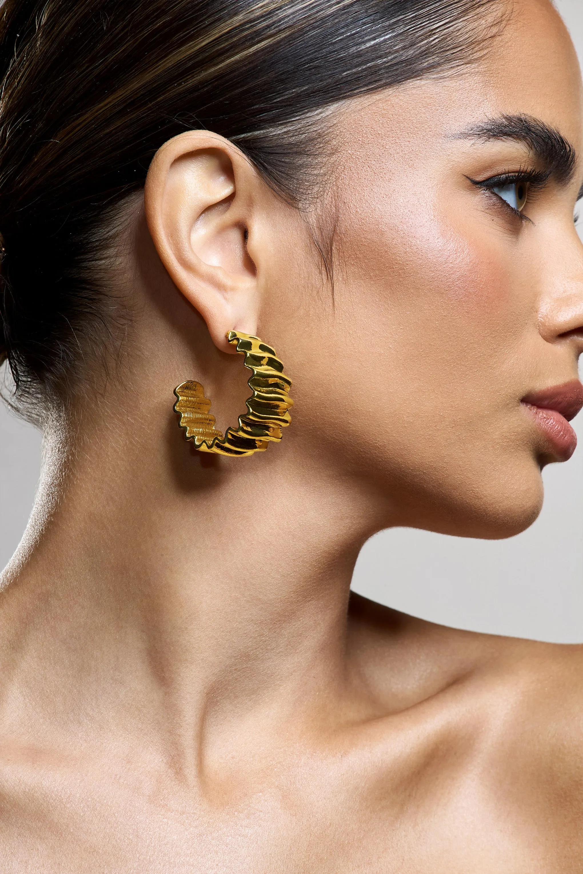 Quinlan | Gold Textured Chunky Hoop Earrings