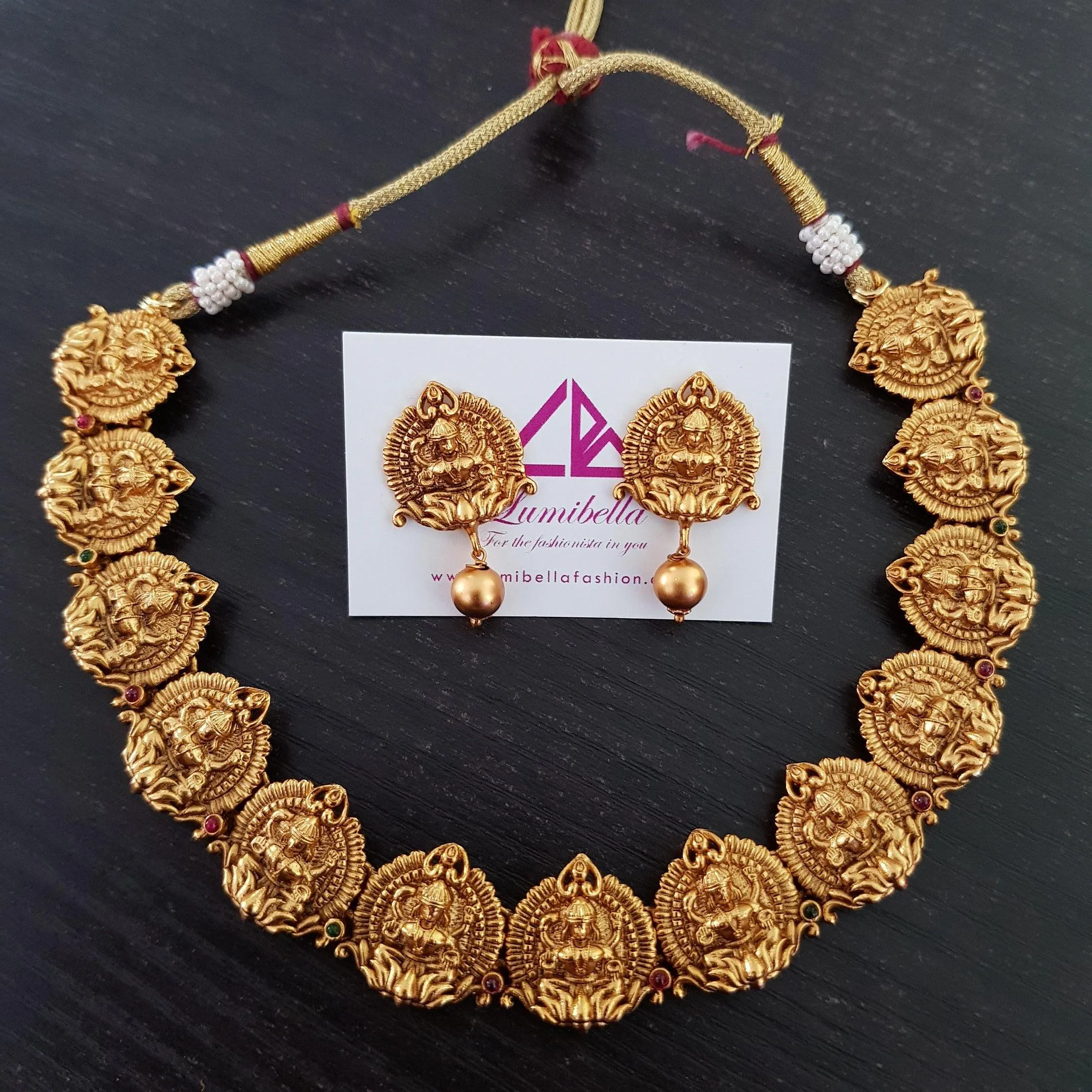 Short Temple Matte Style Traditional Neckset