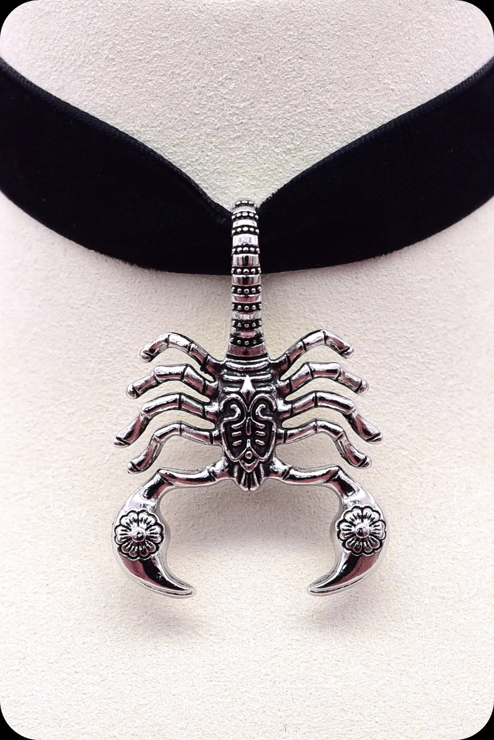 The SCORPION Antique Silver Black Choker