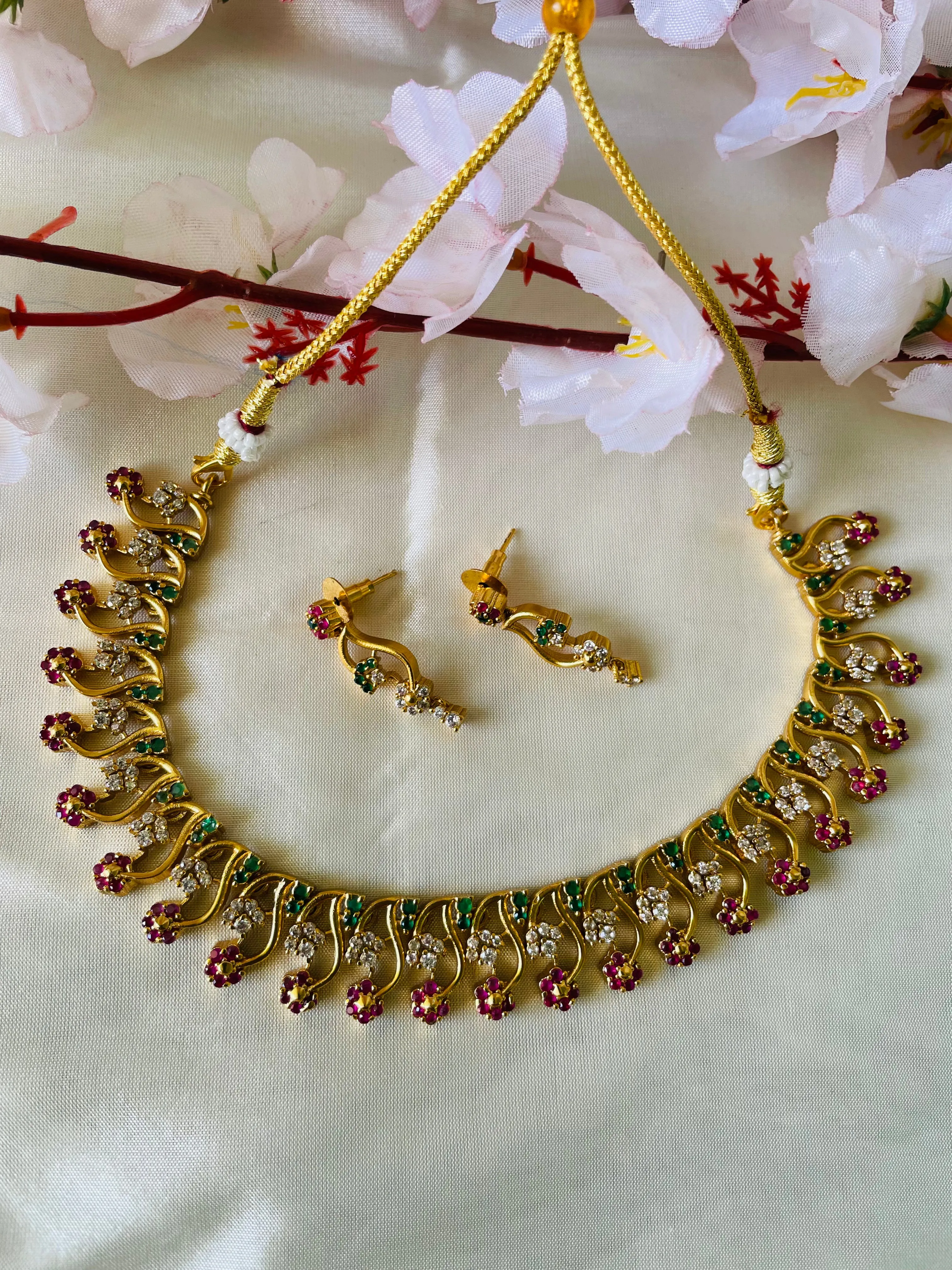 Vrishabha premium necklace