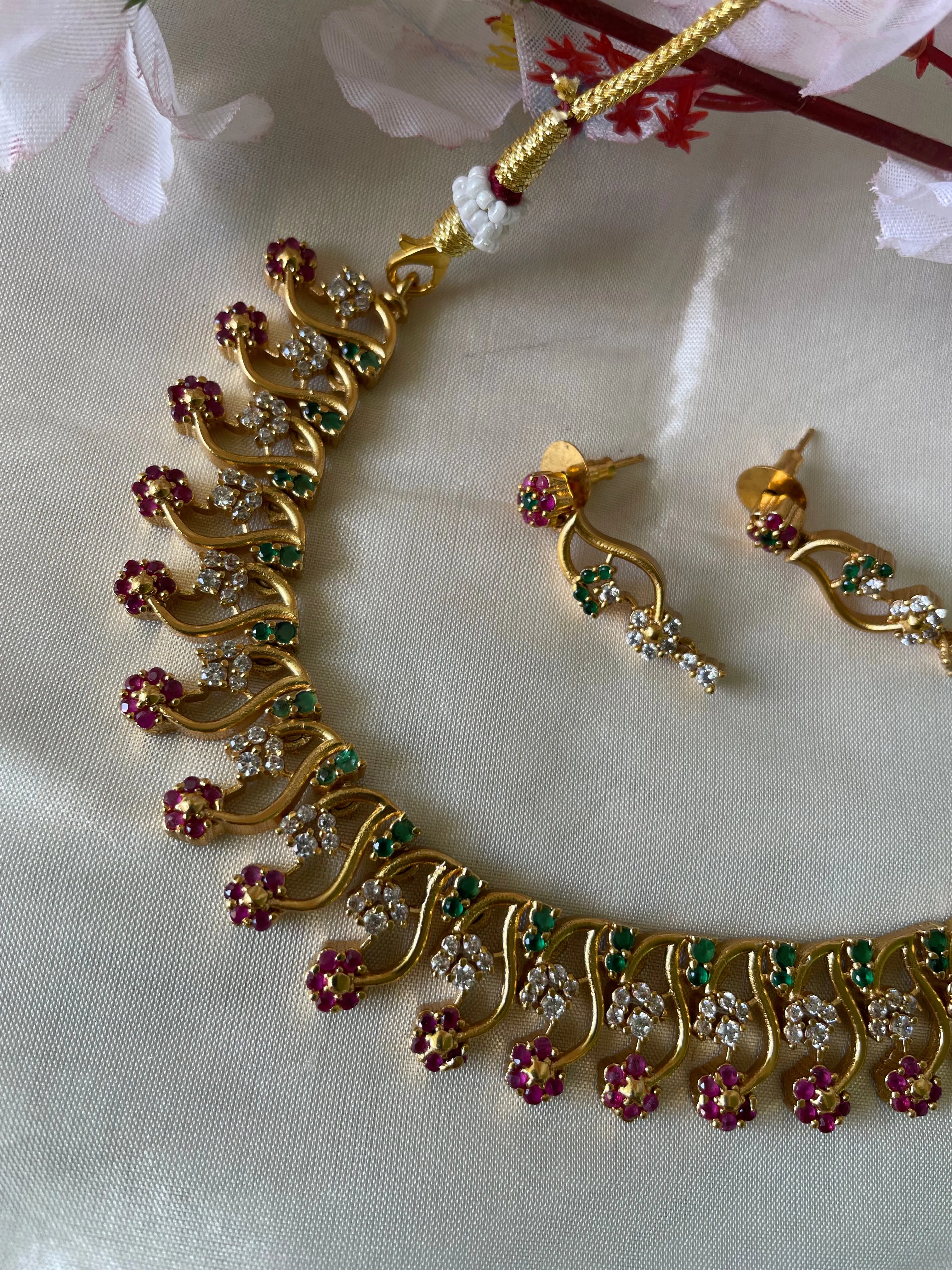 Vrishabha premium necklace